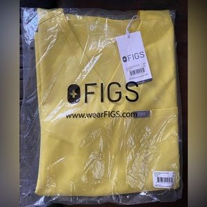 Figs Women’s Catarina- One-Pocket Scrub Top.